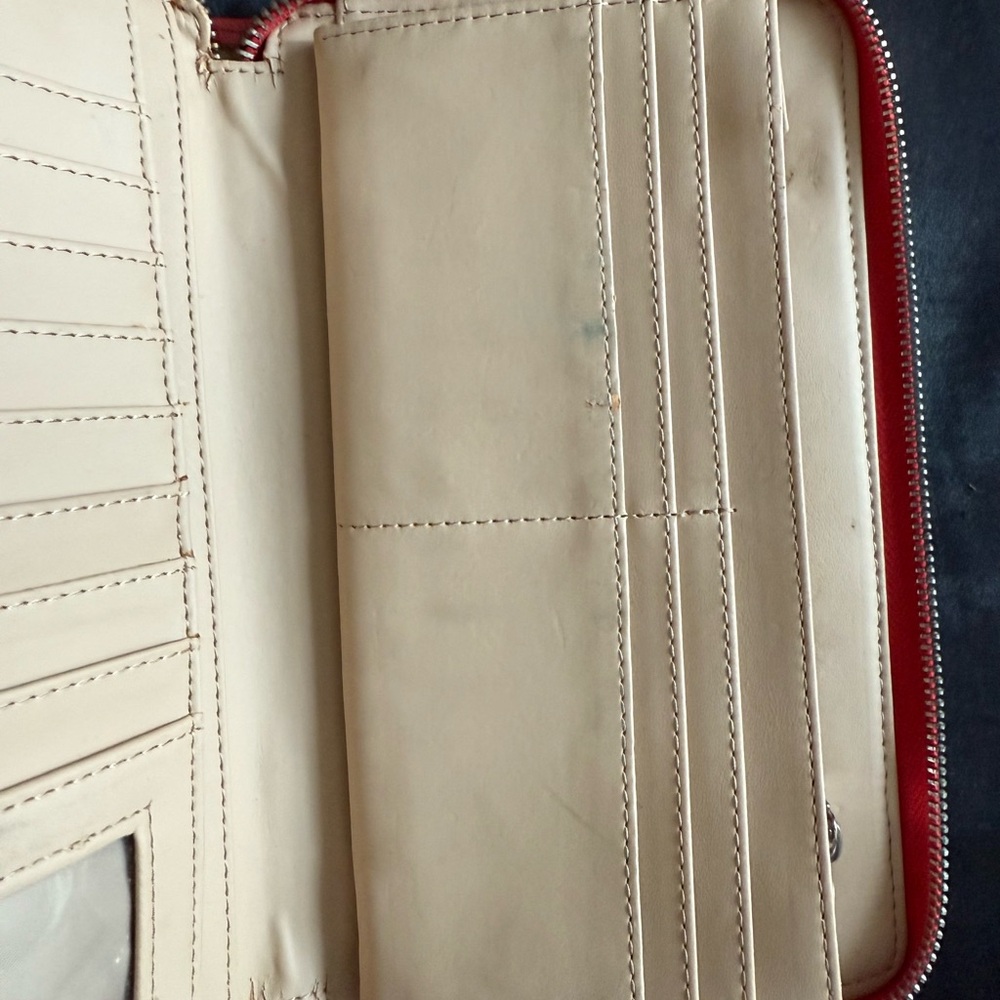 Guess Red Compact Wallet With Triangular Logo - image 6